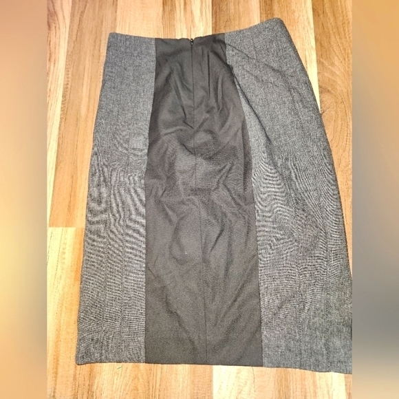 THE LIMITED Black and Grey wool skirt size 2 - Picture 1 of 3